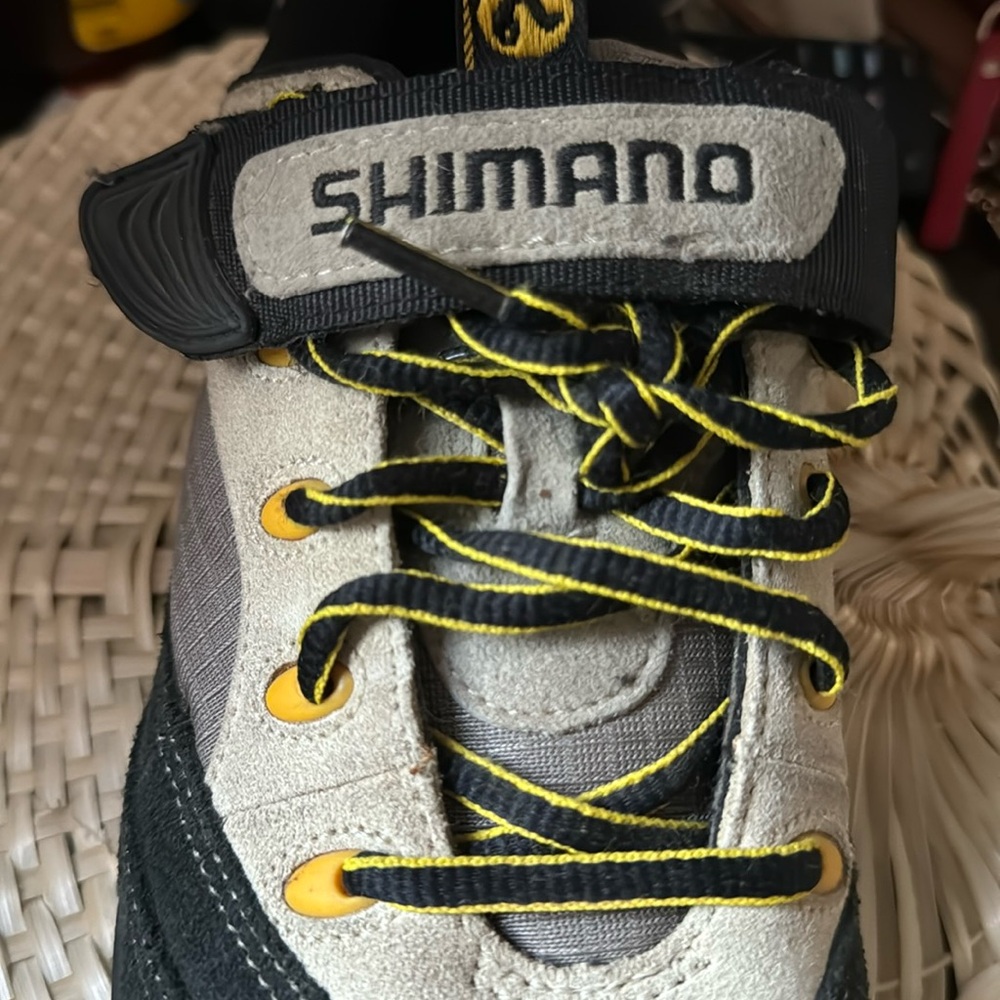 SHIMANO cycling sneakers